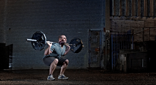 Back squat with feet, knees and hips in alignment.