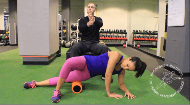 A vastus lateralis (pin and stretch) release technique with a foam roller